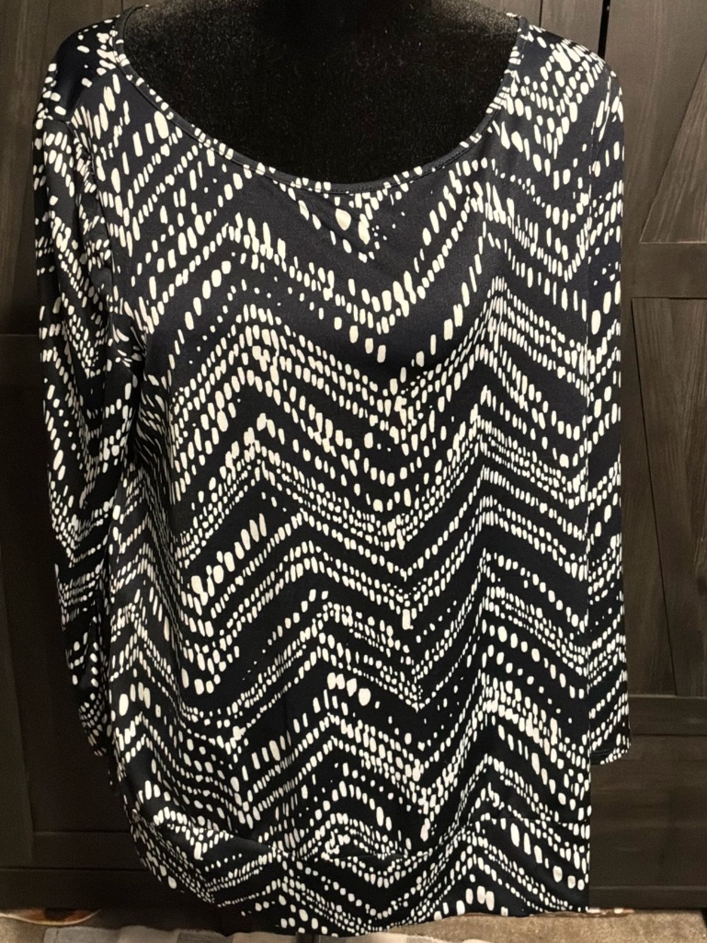 AB Studio Navy and White Chevron Dot Long Sleeve Top